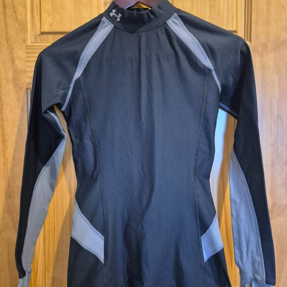 Under Armour Tops - Under Armour Stretchy Base Layer